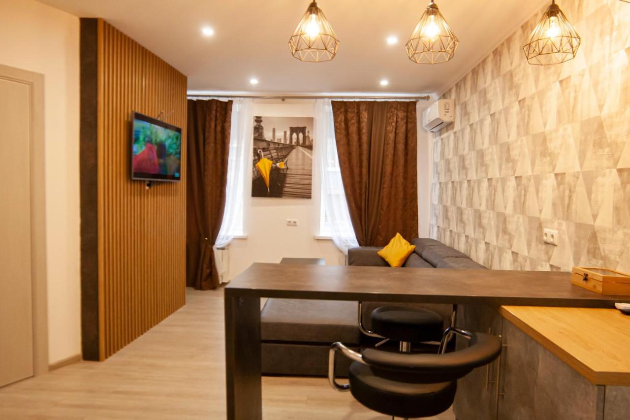 Ultra Lux 3 Rooms Apartment Near Arena City Kiev Esterno foto