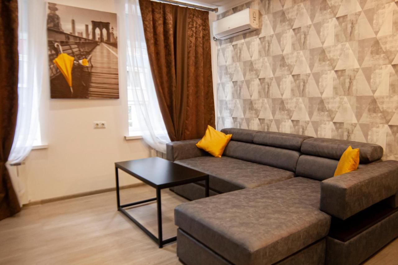 Ultra Lux 3 Rooms Apartment Near Arena City Kiev Esterno foto